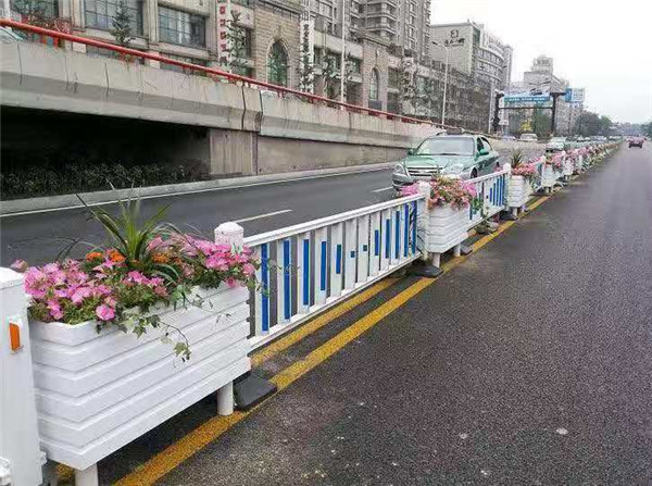 道路護欄