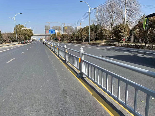 道路護(hù)欄